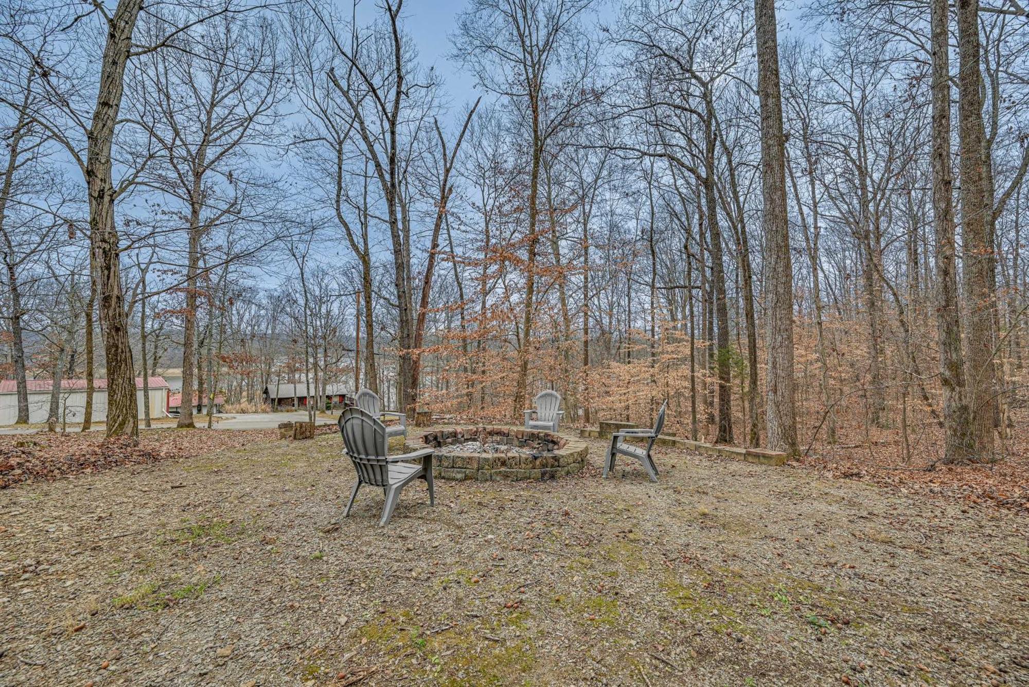 Bee Spring Cabin With Arcade Game Steps To Lake! Villa Cub Run Exterior photo